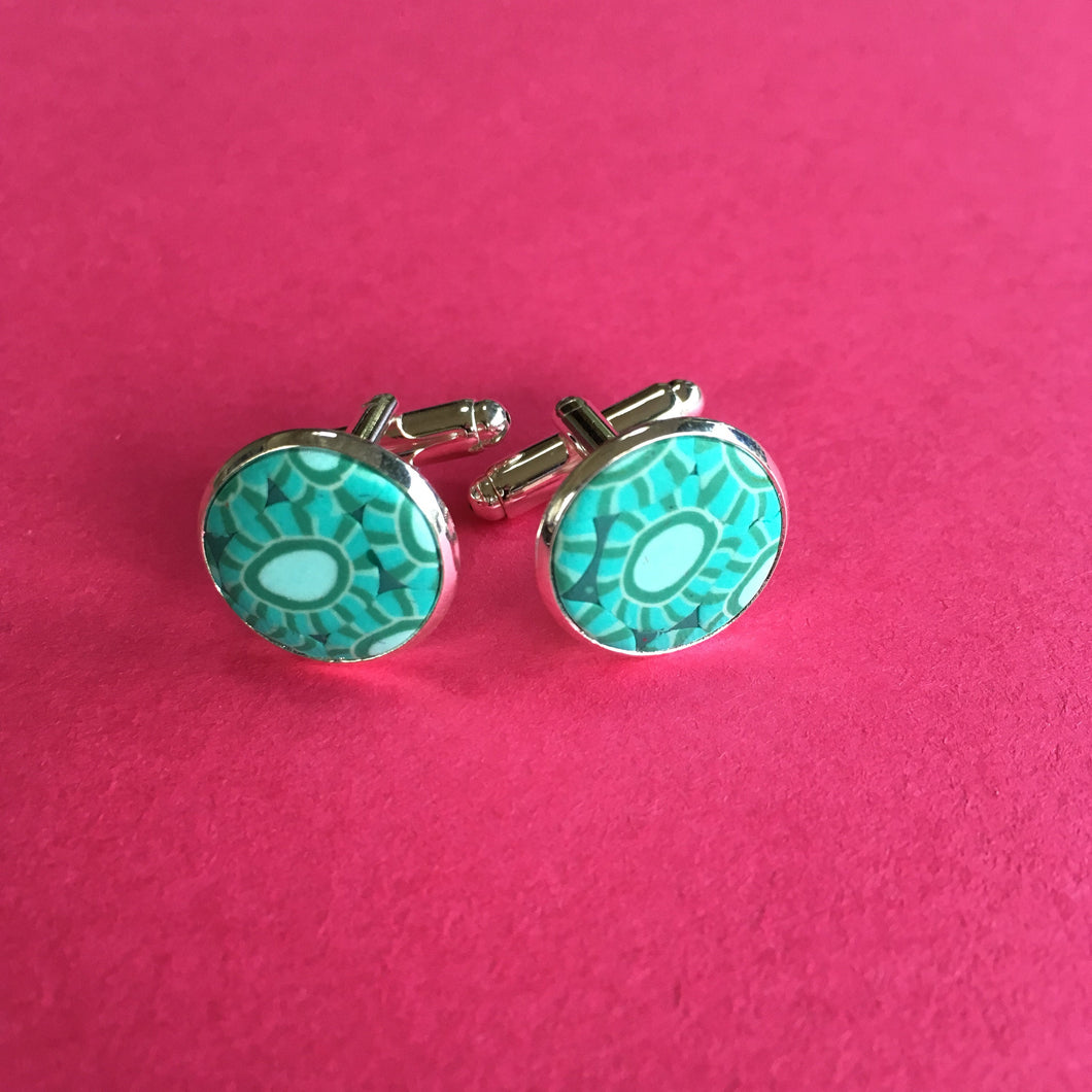 Cuff links with unique design in turquoise